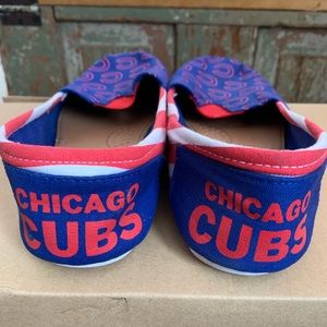 Cubs slip on shoes like Toms size XL (W9-10)